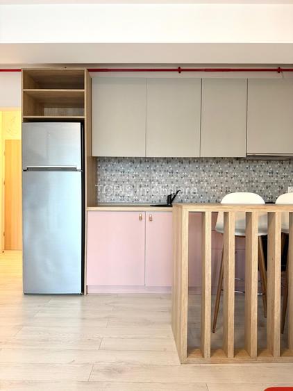 Victoriei /C-tin Caracas Boutique  2021 / Studio Dublu  Mobilat Modern / Balcon - 8