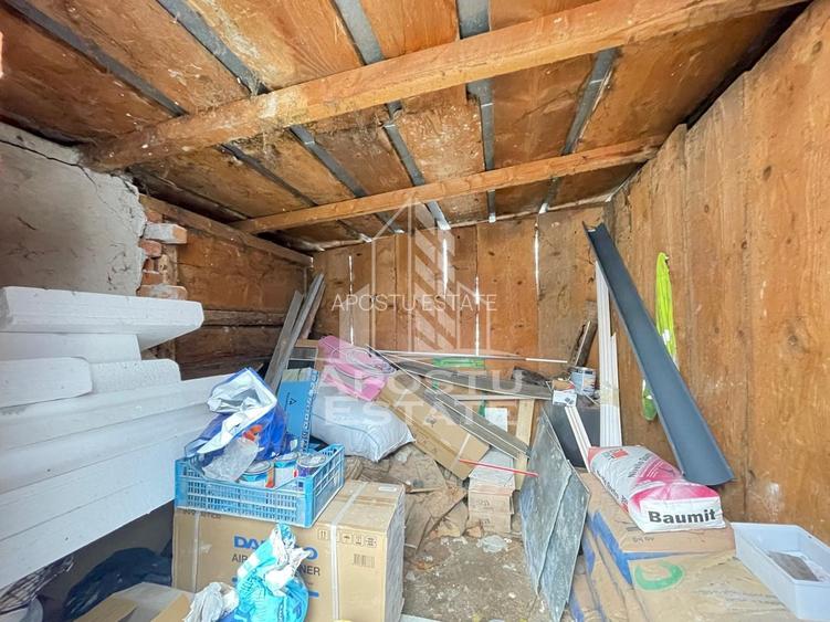 Casa la curte comuna - zona UTA - 10