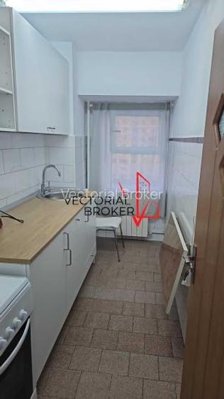 Garsoniera Alba Iulia, etaj intermediar, decomandata, vedere panoramica - 4