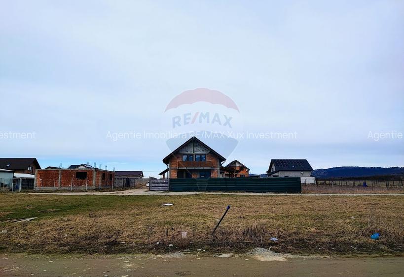 Teren intravilan de vânzare în Tălmaciu - 3