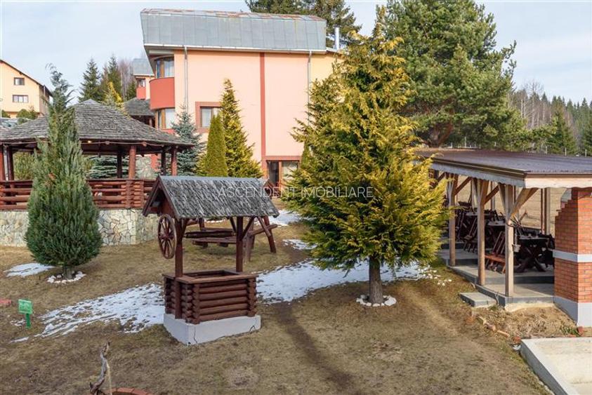 Complex turistic cu privelisti picturale,apa curativa,aer pur,o experienta de in - 41