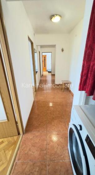 Apartament 3 camere etaj intermediar ,zona  Judetean - 10