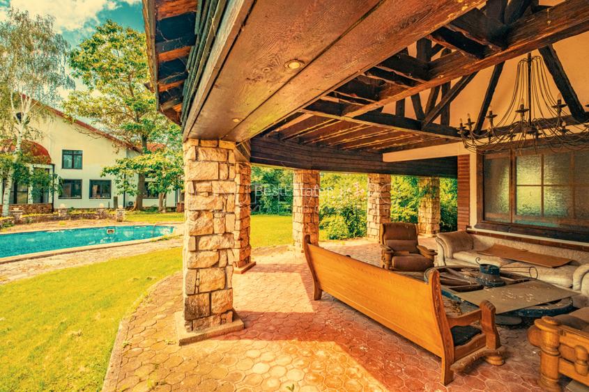 Casa superba cu vedere la lac in Izvorani – piscina, natura,si potential imens! - 13