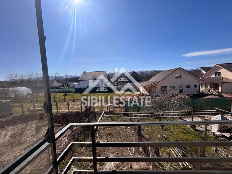 Casă individuală de vânzare – 4 camere  2 bai – Cristian - 10