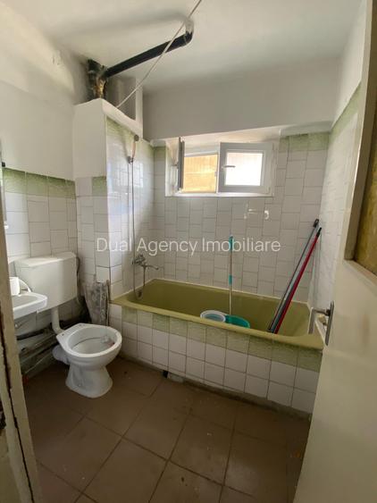 Centru Civic - Judecătorie , apartament 3 camere , 95 mp, etaj 1 - 9