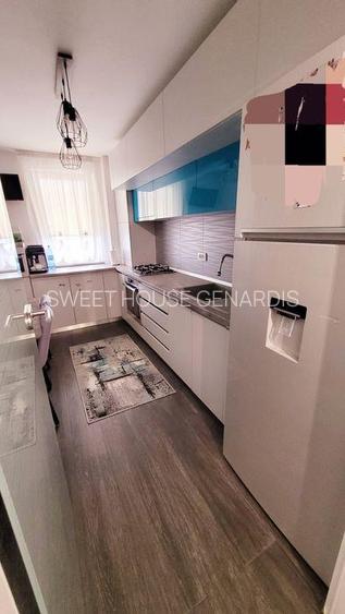 Apartament cu doua  camere Priveliste deosebita Zona Coresi - 3