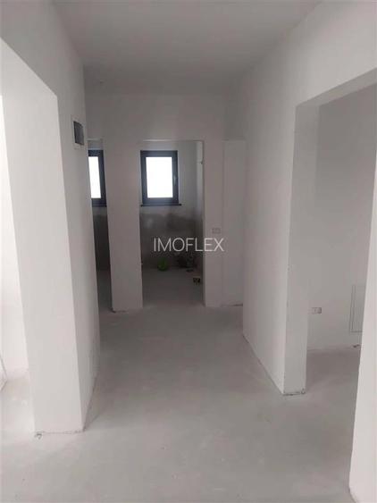 Apartament de vanzare - La Stejari - 4