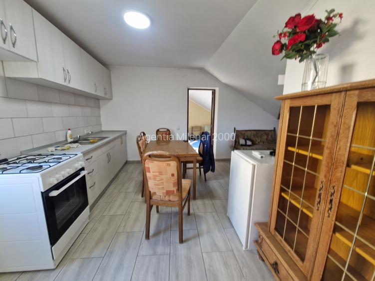 pe Calea Bogdaneștilor vecin Hotel - 4