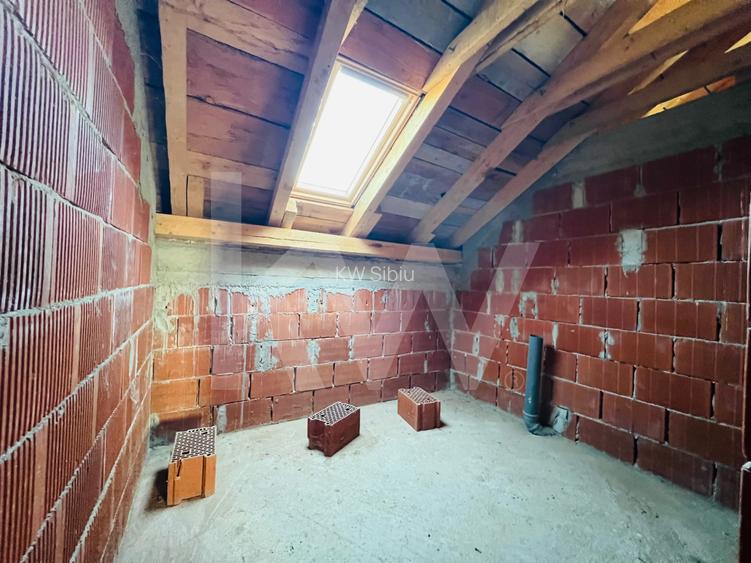 Casa unifamilială mare 5 cam, garaj, curte. Întabulată. Fughiu Oradea - 14