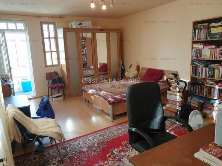 C.Galati -Independentei Vila P+1 299mp Construit anul 2000, teren 300mp - 7