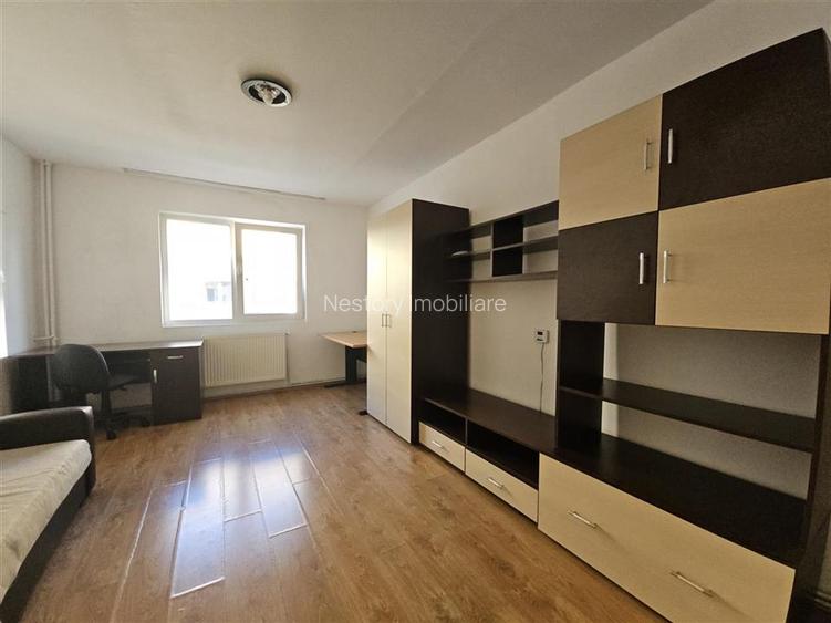 Apartament o camera, decomandat, 41mp, centrala proprie, Dambul Rotund - 6