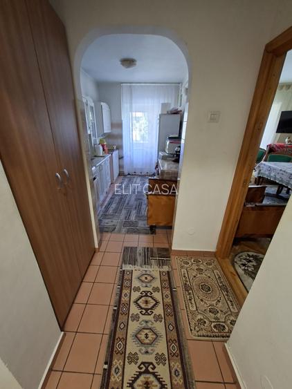 Apartament cu 3 camere, decomandat, etajul 3/8, zona Pacurari - 11