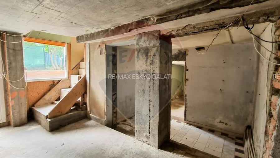 Casă cu teren de vânzare în cartierul Vadul Ungurului - Galați - 17