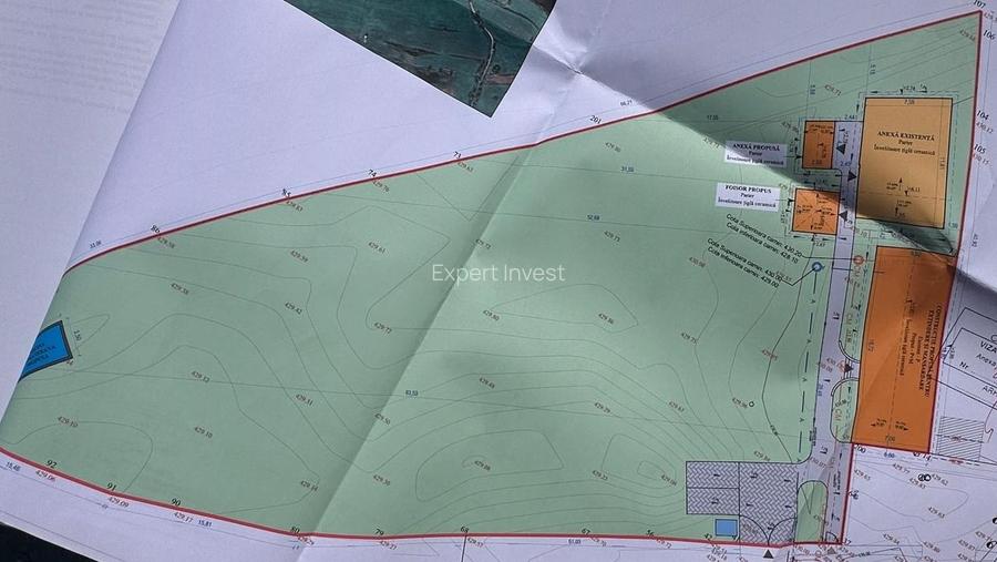 Vand casa singur in curte - P+M - teren 3000 mp - Marpod - 3