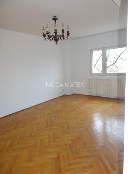 Bloc tip boutique, constr. 2000, parcare subterana si 2 intrari - 8