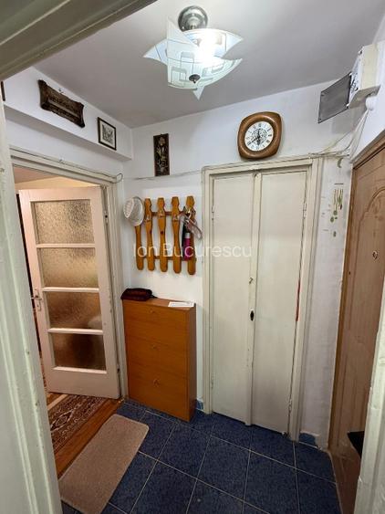 Apartament mobilat semidecomandat confort 1 central et3 gata de mutat - 3