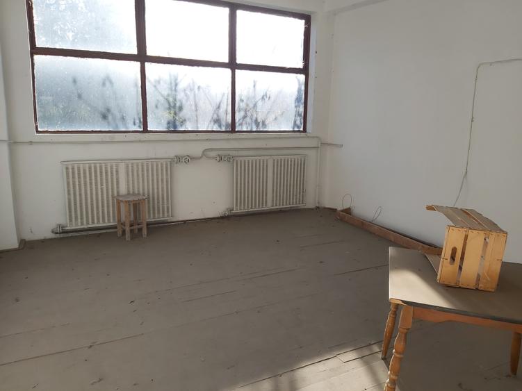 Clădire birouri P+1 de vânzare – Zona Industrială Abator Schela