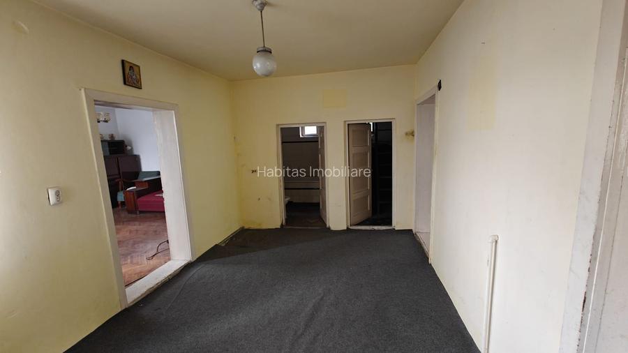 Casa cu teren de 380 mp, front la doua strazi, Gruia - 7