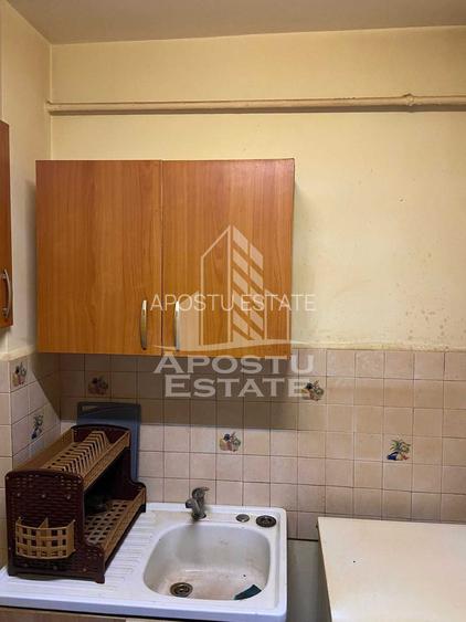 Apartament cu 1 camera, decomandat,parter inalt,zona Kiriac - 4