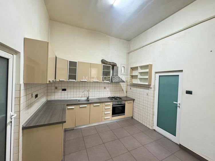 Casa 4 camere de închiriat zona centrala - 9