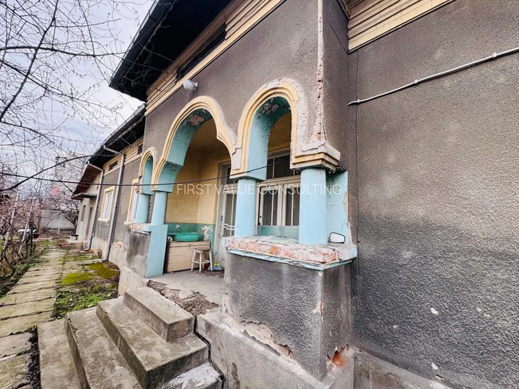 Casă individuală | 141 mp construiți | Teren 456 mp | Garaj | Construcție solidă - 4