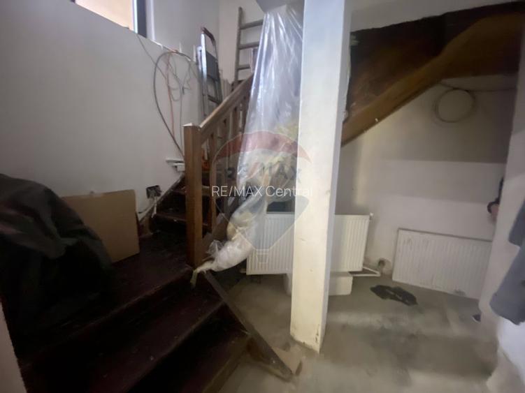 Vilă cu farmec istoric în Bușteni, pensiune sau locuință de vacanță! - 55