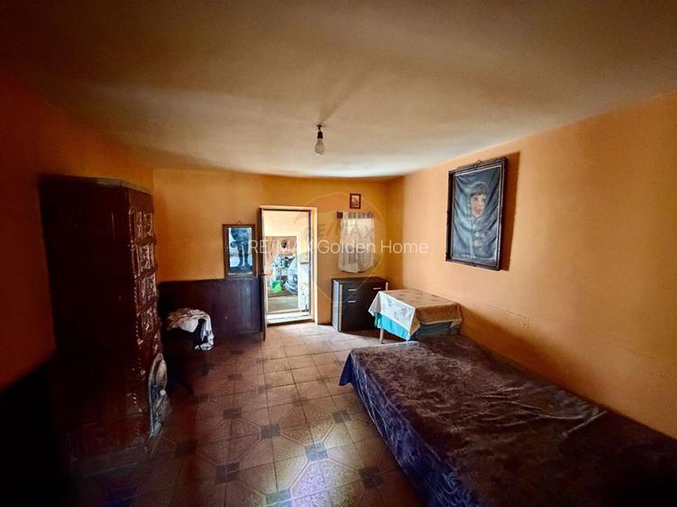 Casă cu 4 camere si teren 7727 mp Blidari - 7