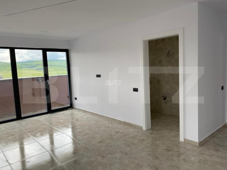 Penthouse 200 mp utili, 400 mp terasa, 2 garaje, 1 parcare, zona Baciu  - 6