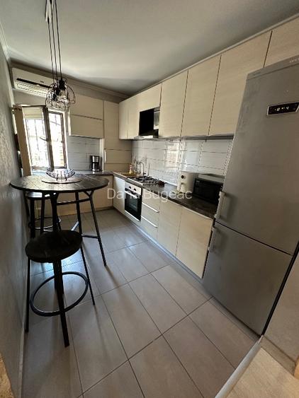 Ultracentral, langa Palas Campus, apartament 2 camere, 500€ - 2