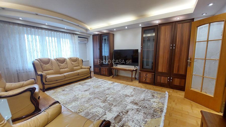 UNIRII, Bd. Mircea Voda, v-a-v ANFP, stradal, decomandat, centrala - 17