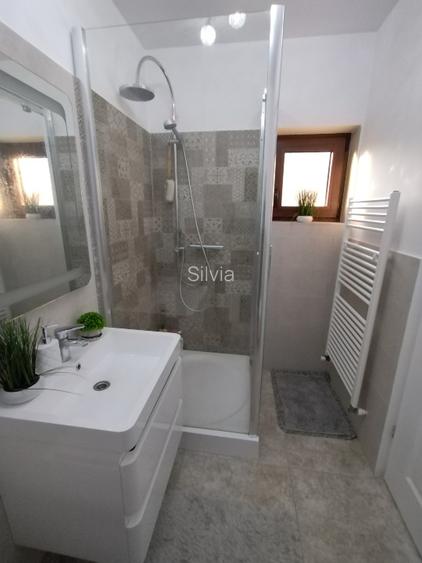 Casa  de vinzare 6 camere S+ P+ E  - 15