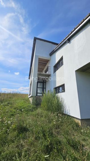 Casa individuala cu 5 camere, 160mp utili, 800mp teren, Chinteni  - 2