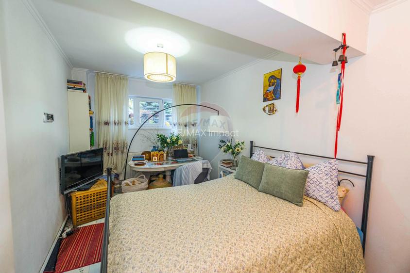 Apartament deosebit 3 camere, decomandat, vanzare, 100mp curte proprie - 2