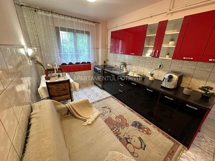 OPORTUNITATE !!! 3 CAMERE MANASTUR STR MEHEDINTI CU LOC DE PARCARE , 60 MP - 15