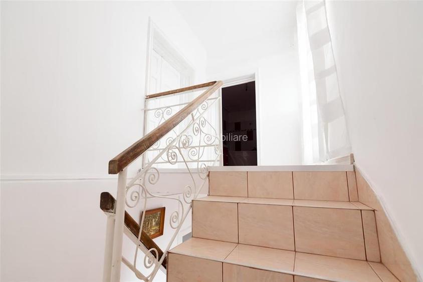 RECO Casa  cu 4 camere la 5 minute de centru (Olosig) -Oradea-curte si acces aut - 12