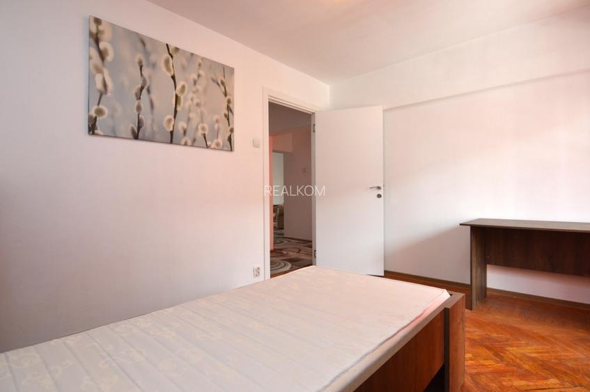 VANZARE APARTAMENT 4 CAMERE UNIRII – SFANTA VINERI - 21