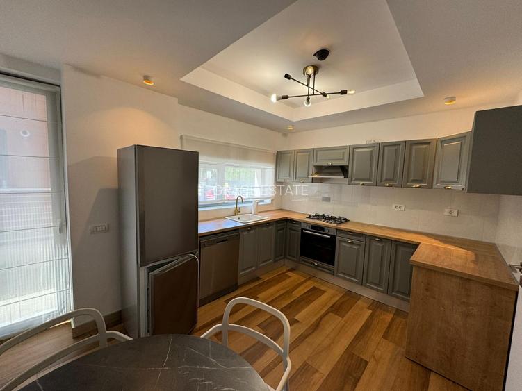 Vila de lux in zona Baneasa - Sisesti, cu 6 camere, 4 parcari, vedere lac - 4