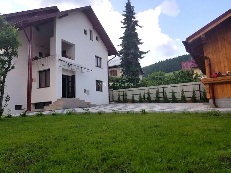Vanzare casa mare si perfect intretinuta in orasul Gura Humorului - 32