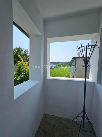 Casa solida, independenta energetic, mutare imediata, 2000 mp teren Targu Trotus - 10