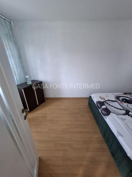 Apartament 3 camere Tomis Nord  92000 euro - 2
