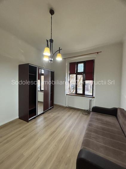 Apartament 2 camere,curte comuna/4 proprietari - 13