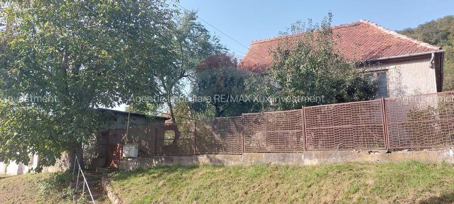 Casă  individuala cu teren generos - 8