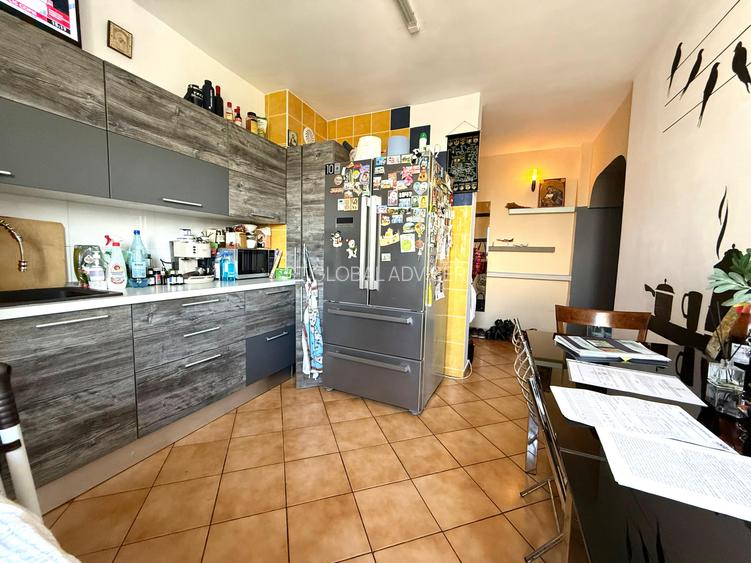 Apartament de vanzare 4 camere decomandat in Sector 6 Crangasi, langa metrou - 9