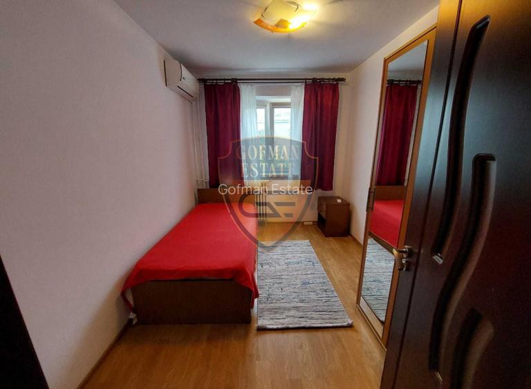 Apt decomandat 3 camere Casa de Cultura 52mp, boxa 8 mp, centrala gaze, A/C, 4/4 - 4