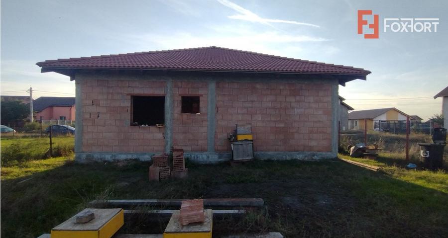 Casa individula la ROSU, 4 camere - Becicherecu Mic, teren 499 mp