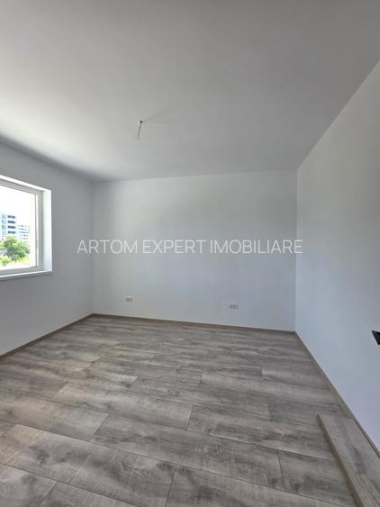 Apartament 2 camere de vanzare Platinum Residence sector 4 - 16