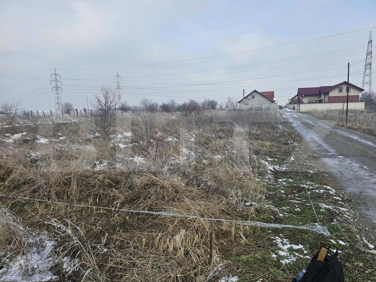 Teren extravilan cu o suprafata de 400mp. Albesti