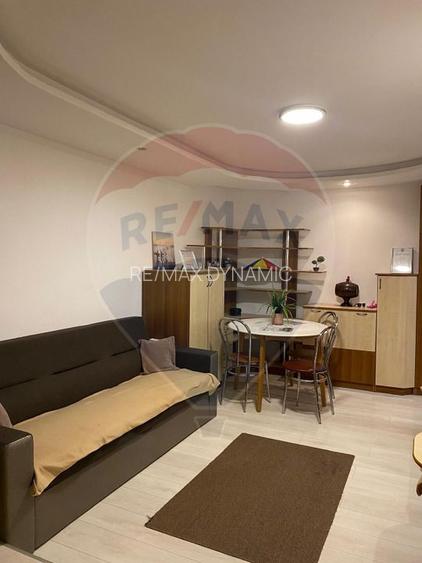 Apartament 3 camere, spatios, zona Alfa