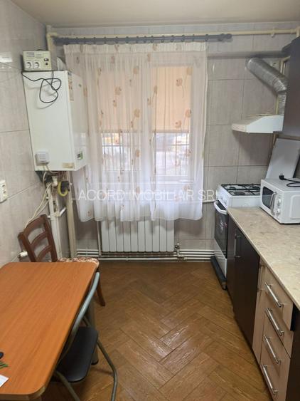 Garsoniera decomandata in Km 4-5, langa scoala 37 - 6