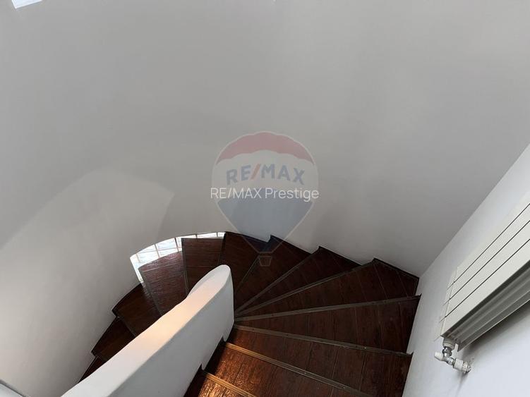 Vila de închiriat 6 camere Piata Victoriei - 21